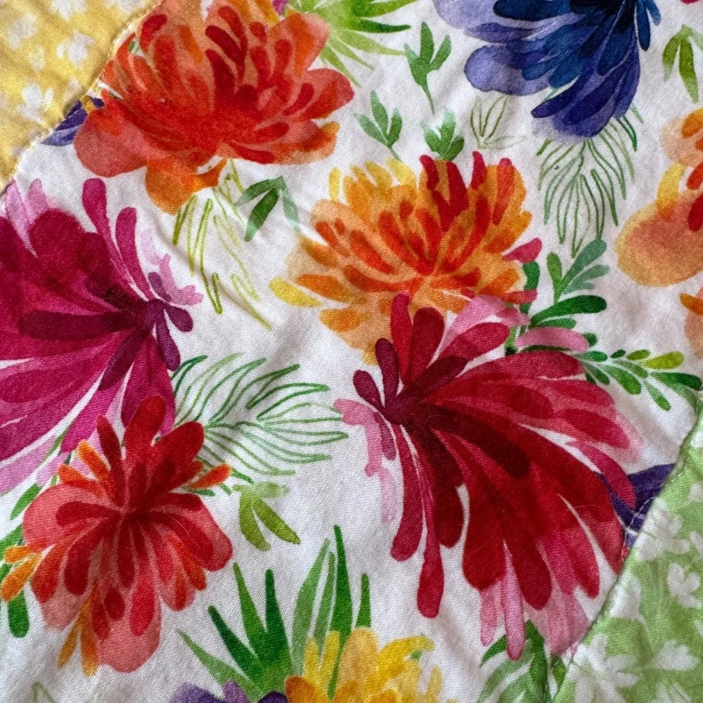 Handmade Patchwork Floral Quilt Multicolor 40x40 Vintage Reversible Lap Blanket